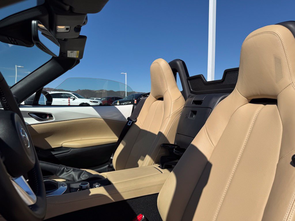 Used 2025 MAZDA MX-5 Miata Grand Touring RWD image 17