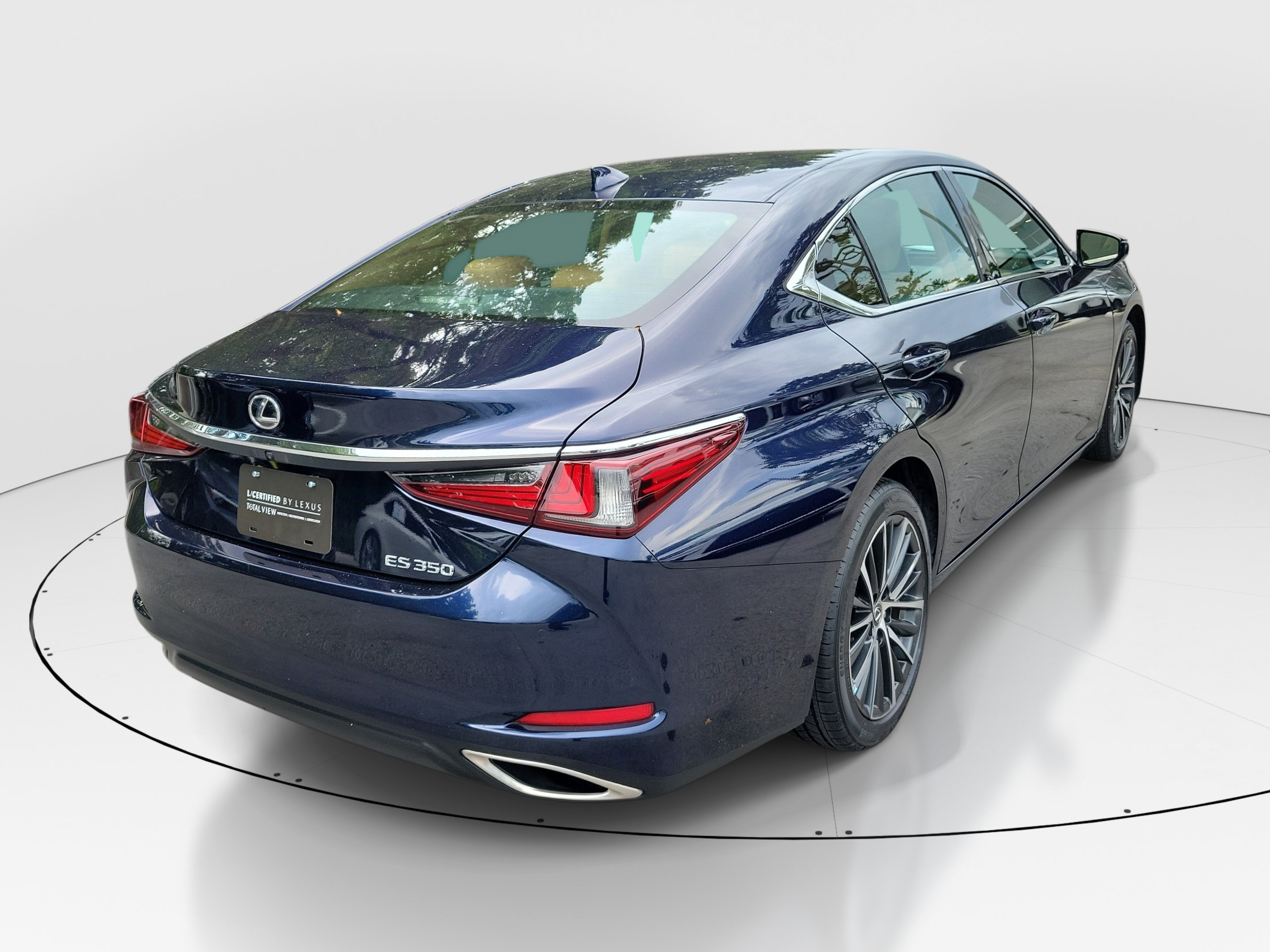 Used 2024 Lexus ES 350 w/ Premium Package FWD image 6