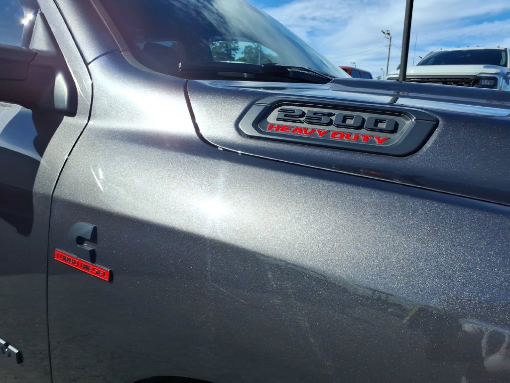 Used 2021 RAM 2500 Big Horn w/ Night Edition AWD/4WD image 10