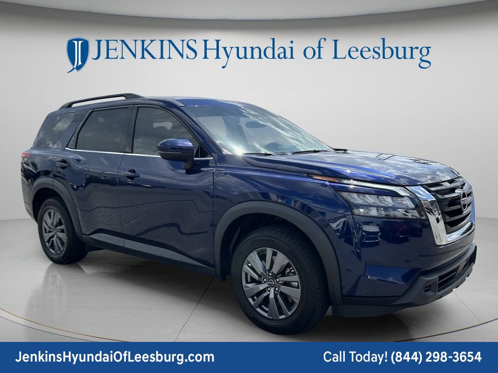 Used 2025 Nissan Pathfinder SV