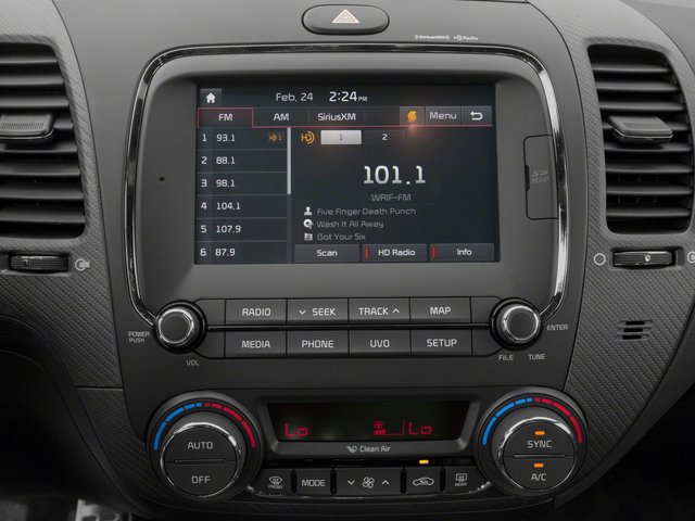 Used 2017 Kia Forte LX image 13