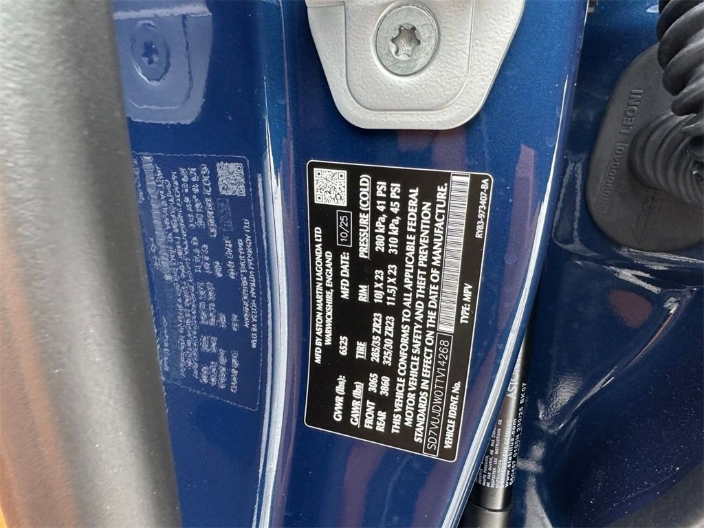 New 2026 Aston Martin DBX 707 image 36