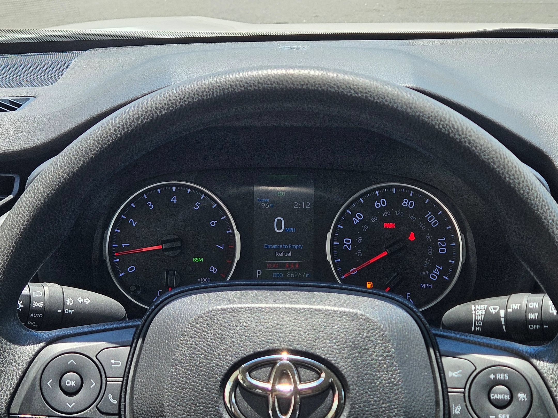 Used 2021 Toyota RAV4 XLE FWD image 17