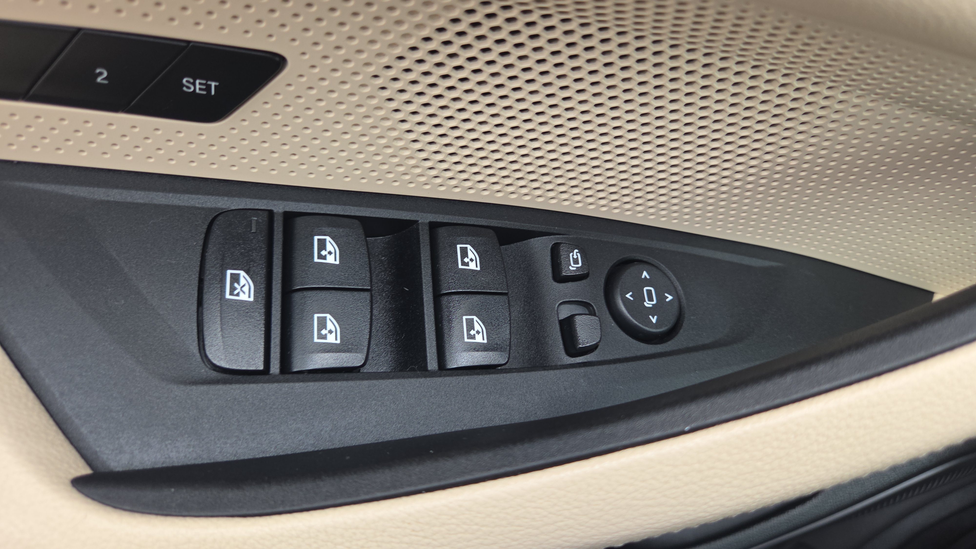 Certified 2022 BMW i4 eDrive40 RWD image 34
