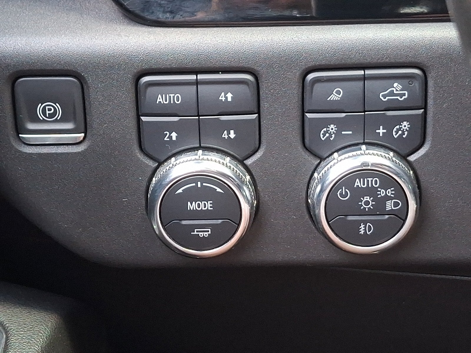 Used 2023 GMC Sierra 1500 SLT w/ SLT Premium Plus Package AWD/4WD image 23