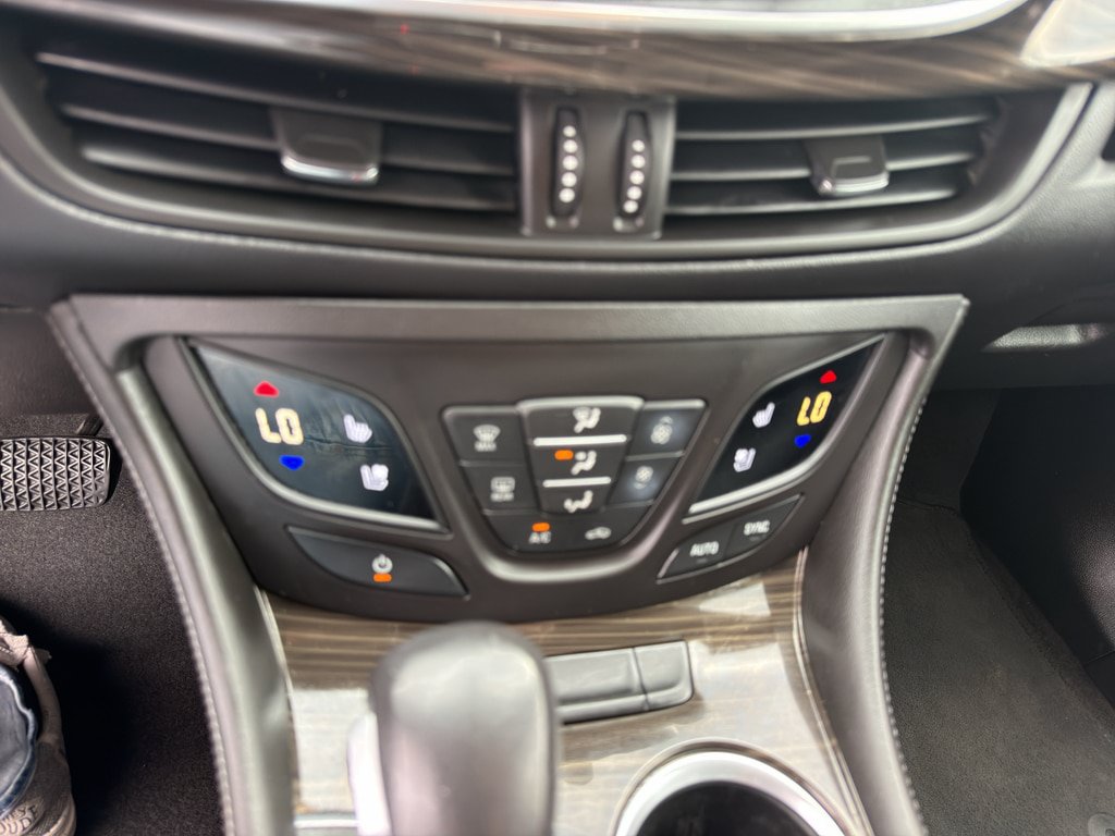 Used 2020 Buick Envision Premium w/ Driver Confidence Package AWD/4WD image 13