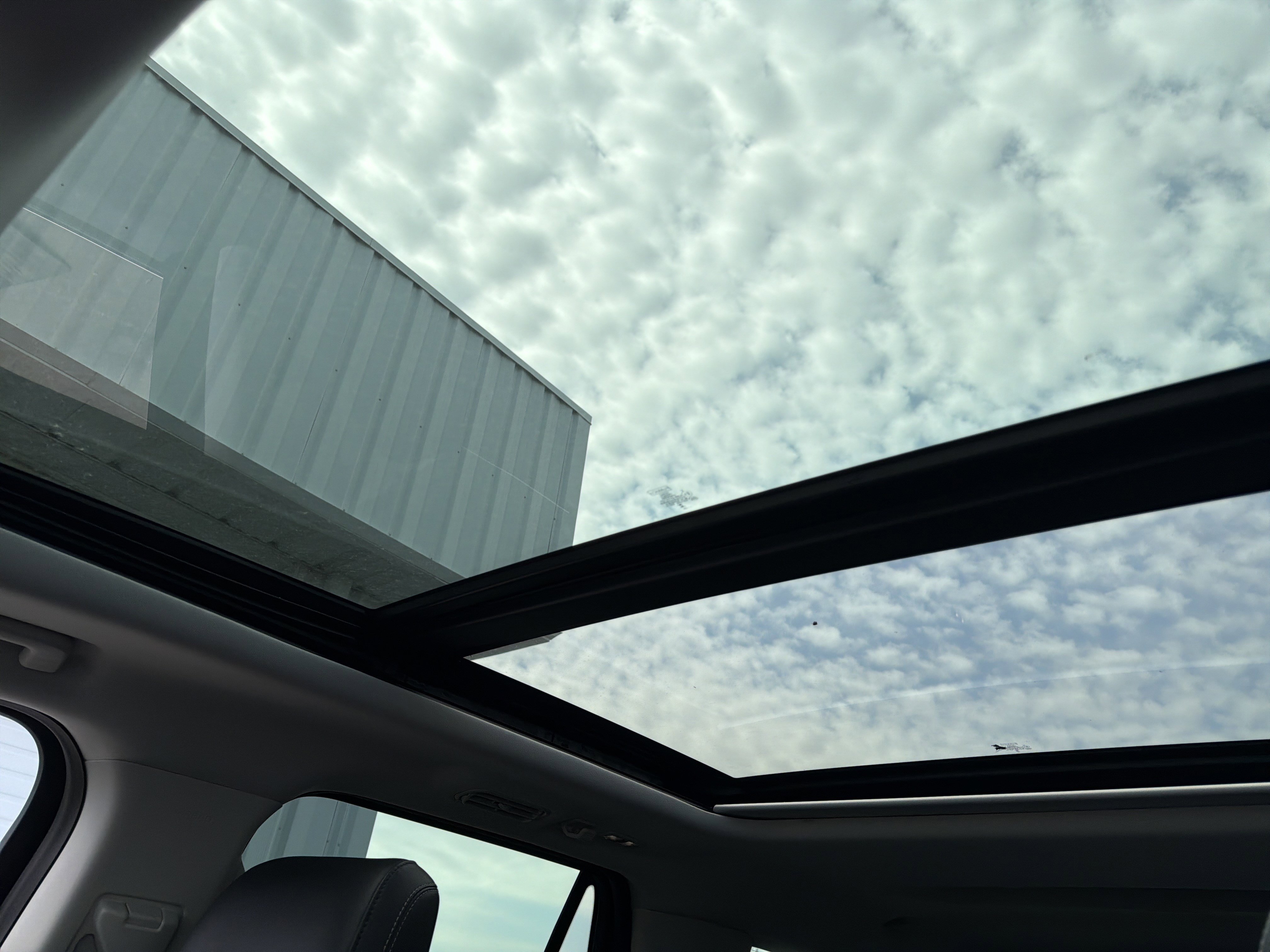 Used 2025 Ford Expedition Max Platinum AWD/4WD image 57