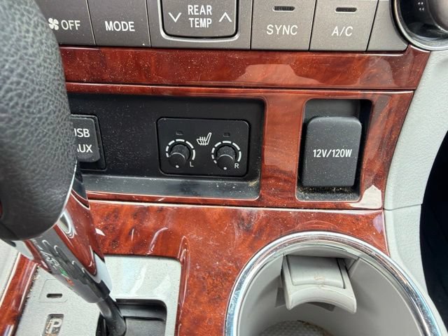 Used 2013 Toyota Highlander Limited AWD/4WD image 10