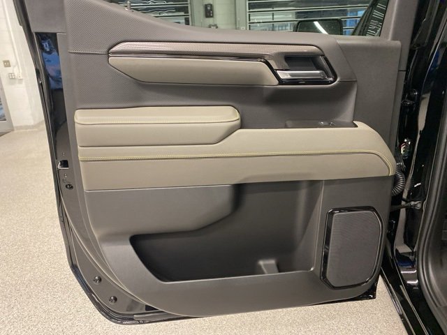 New 2026 Chevrolet Silverado 1500 ZR2 w/ Dark Appearance Package image 29