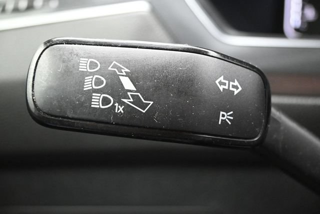 Used 2021 Volkswagen Tiguan SEL AWD/4WD image 27
