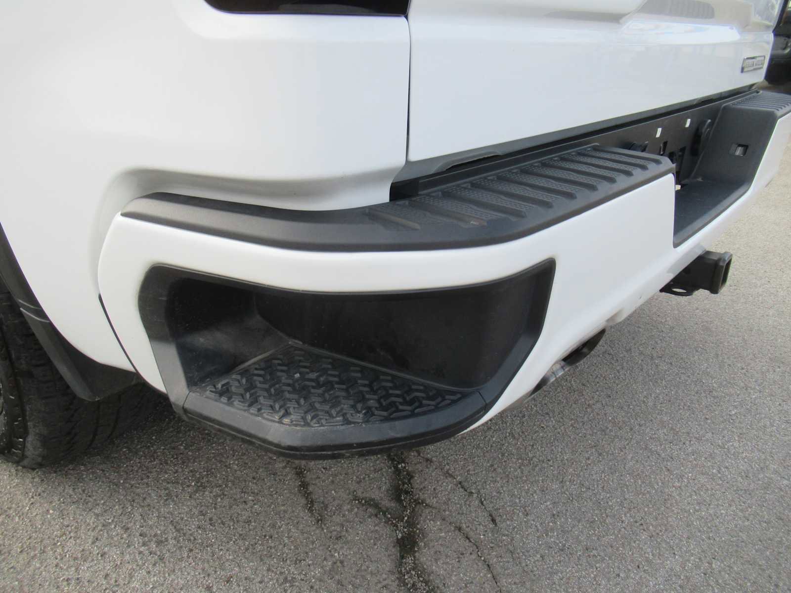Used 2024 GMC Sierra 1500 Elevation w/ Preferred Package image 4