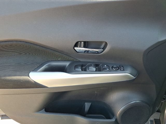 Used 2020 Nissan Kicks SV FWD image 13