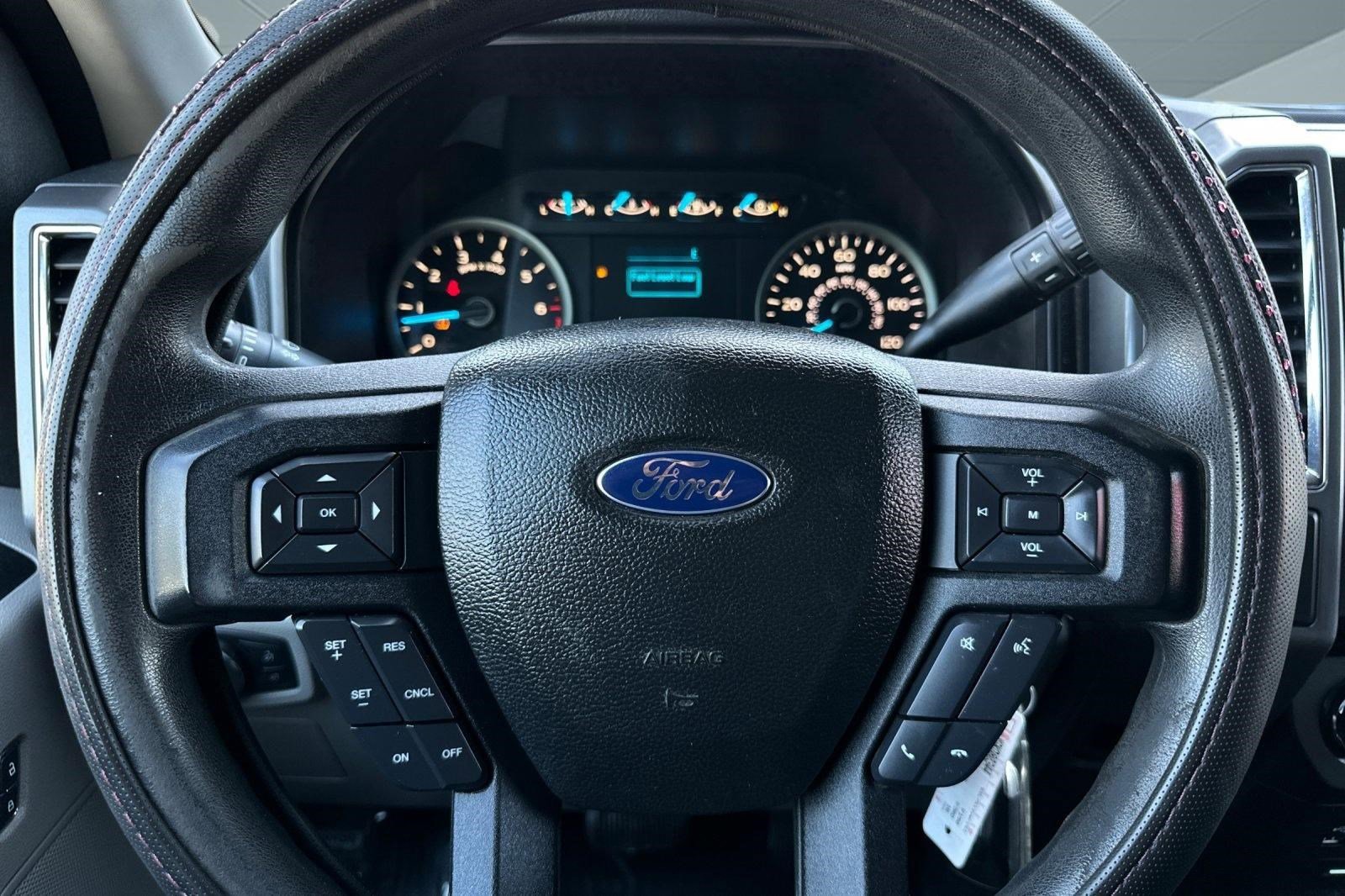 Used 2016 Ford F150 XLT AWD/4WD image 16