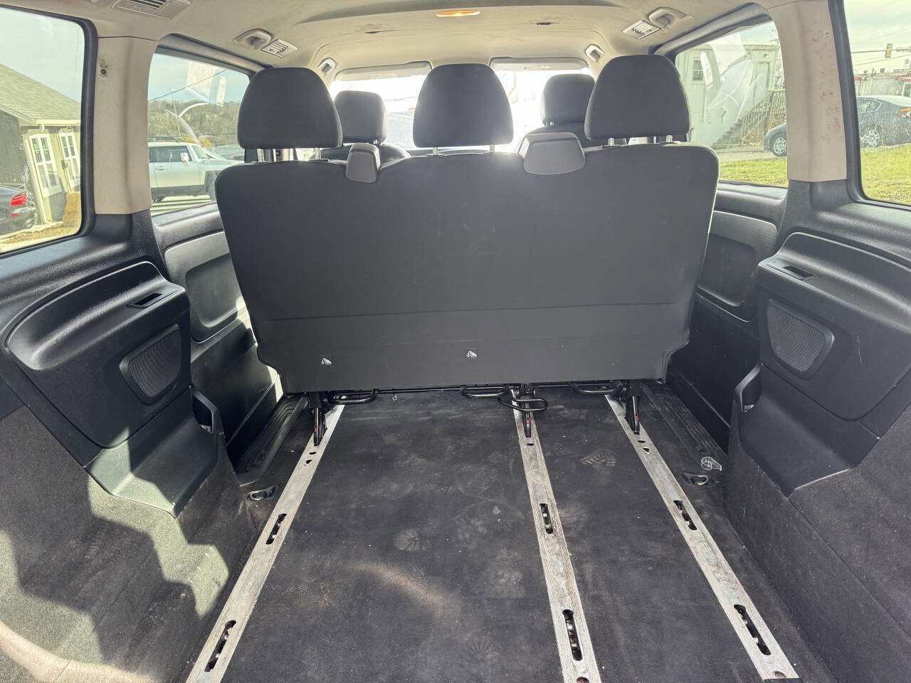 Used 2018 Mercedes-Benz Metris Passenger image 16