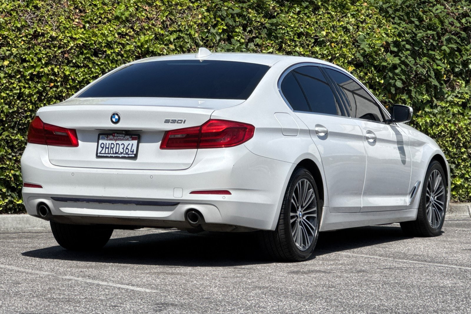 Used 2019 BMW 530i w/ Convenience Package RWD image 5