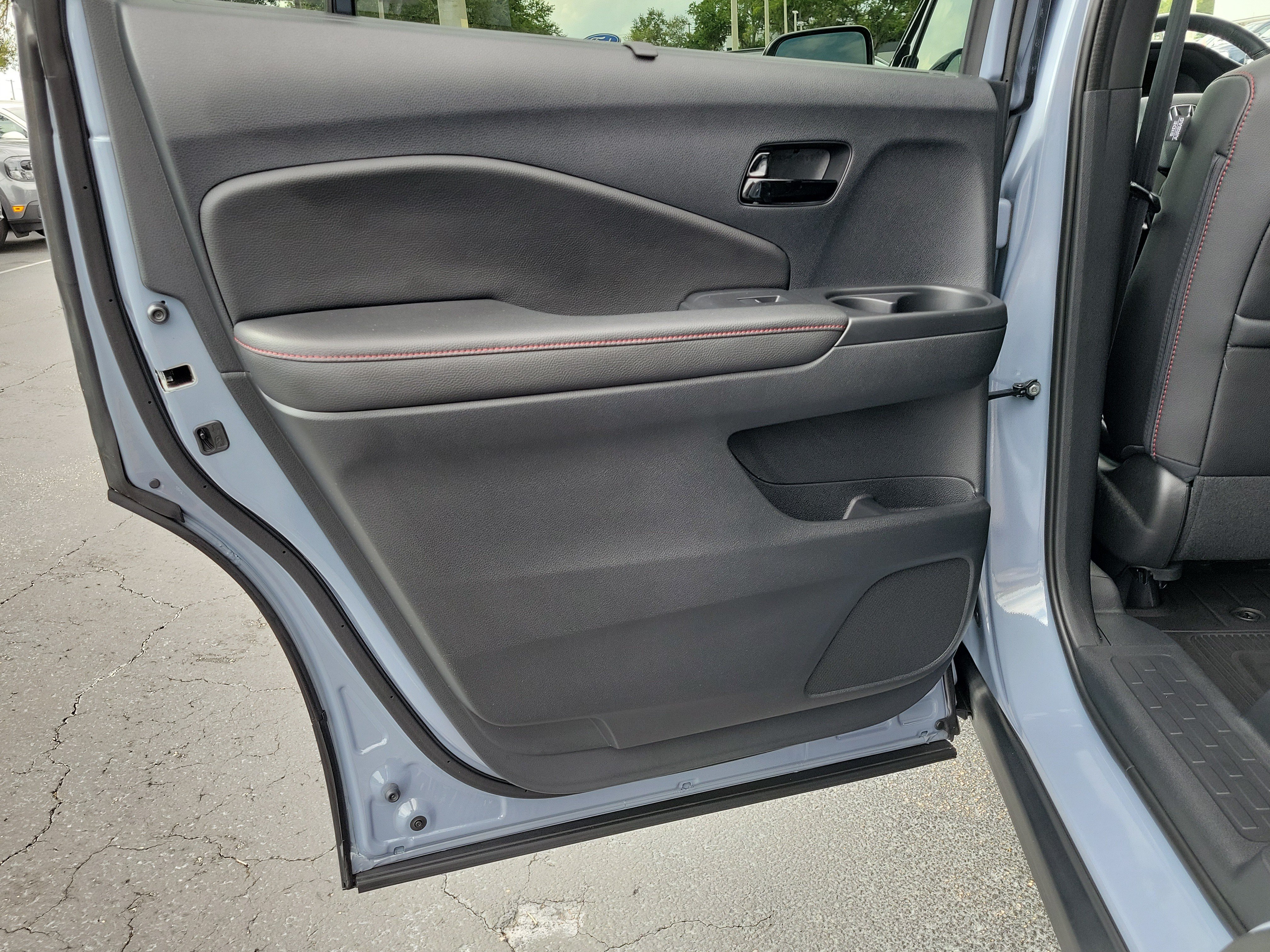Used 2024 Honda Passport Black Edition image 12