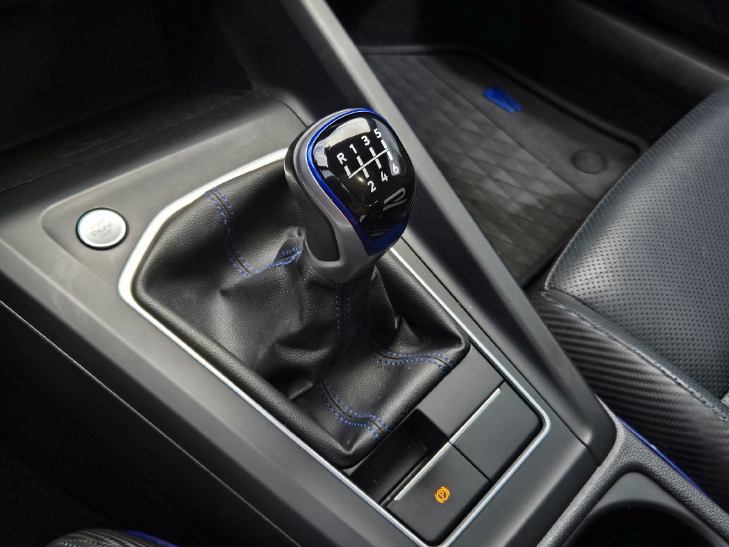 Used 2022 Volkswagen Golf R AWD/4WD image 23