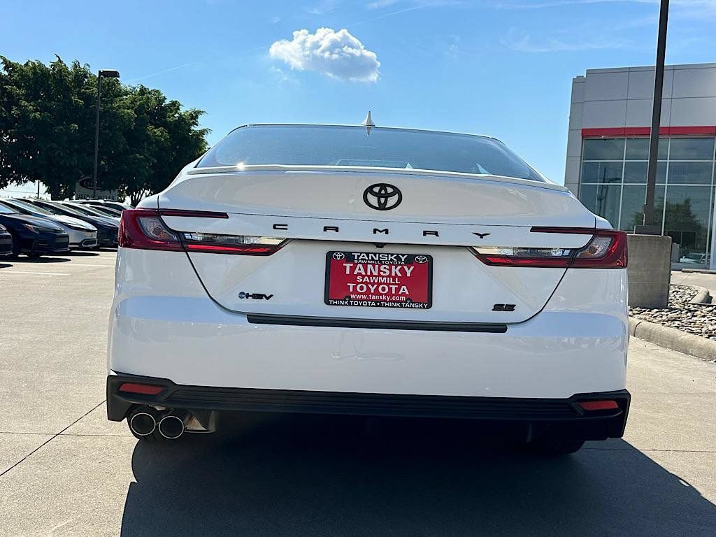 New 2026 Toyota Camry SE w/ Convenience Package FWD image 4