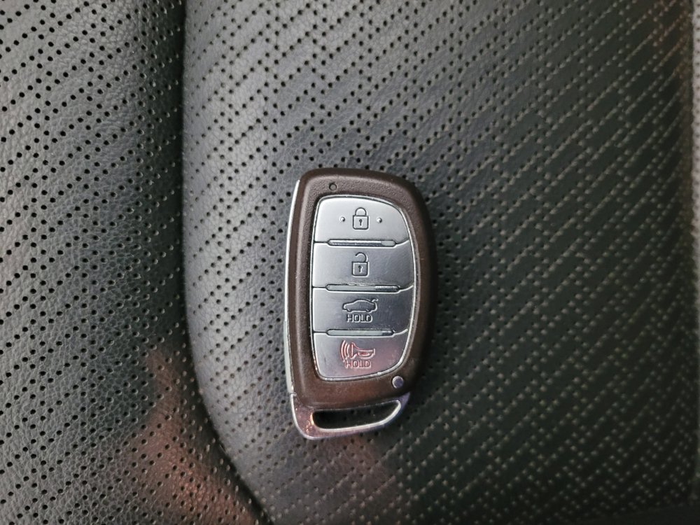 Used 2018 Hyundai Elantra Limited FWD image 32