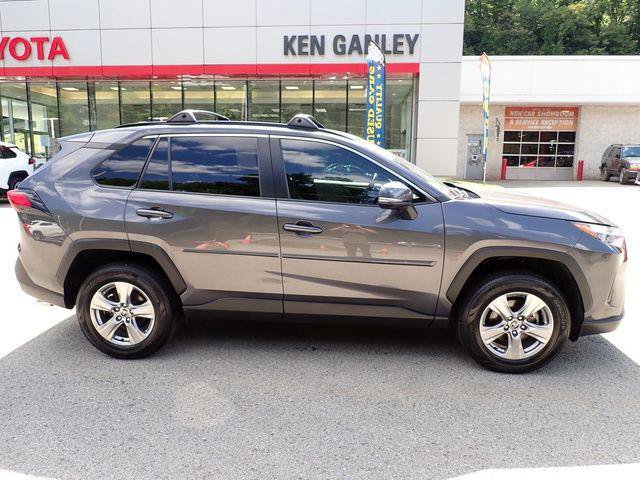 Certified 2022 Toyota RAV4 XLE AWD/4WD image 2