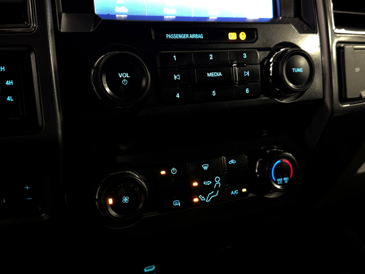 Used 2020 Ford F250 XLT image 31