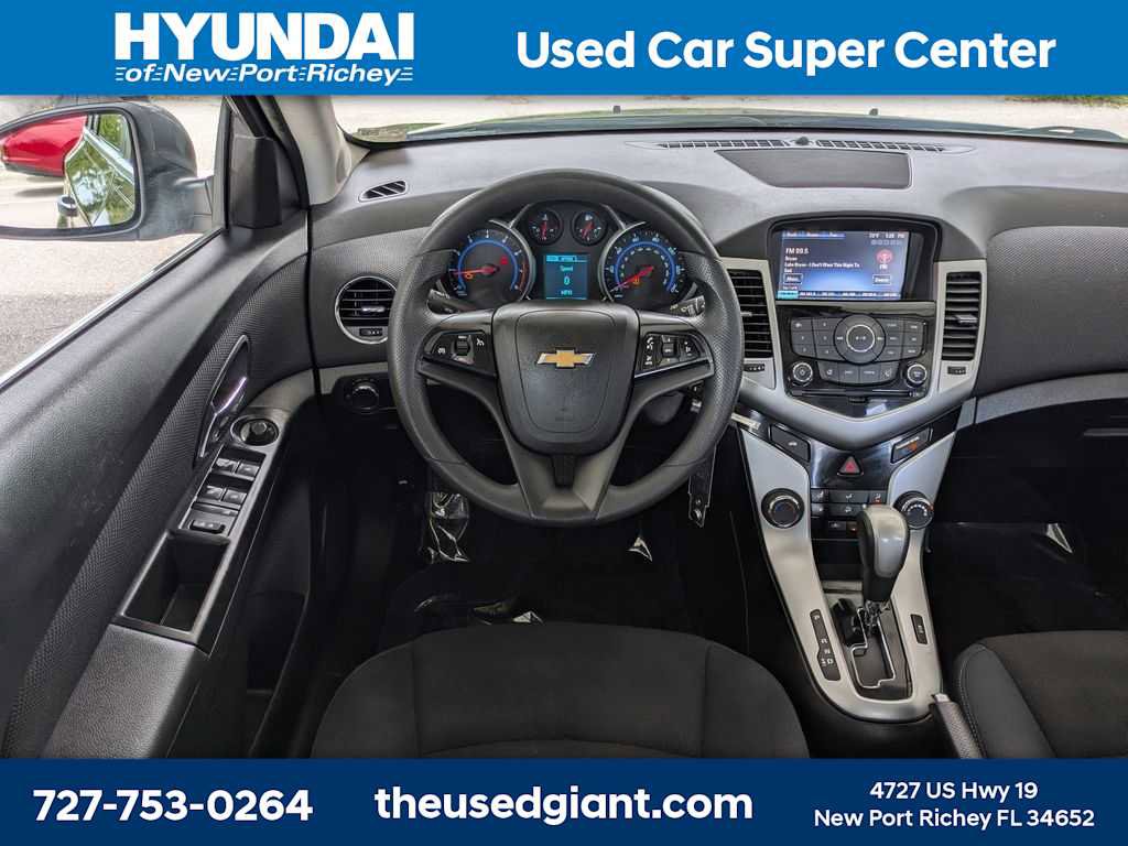 Used 2016 Chevrolet Cruze LT FWD image 16