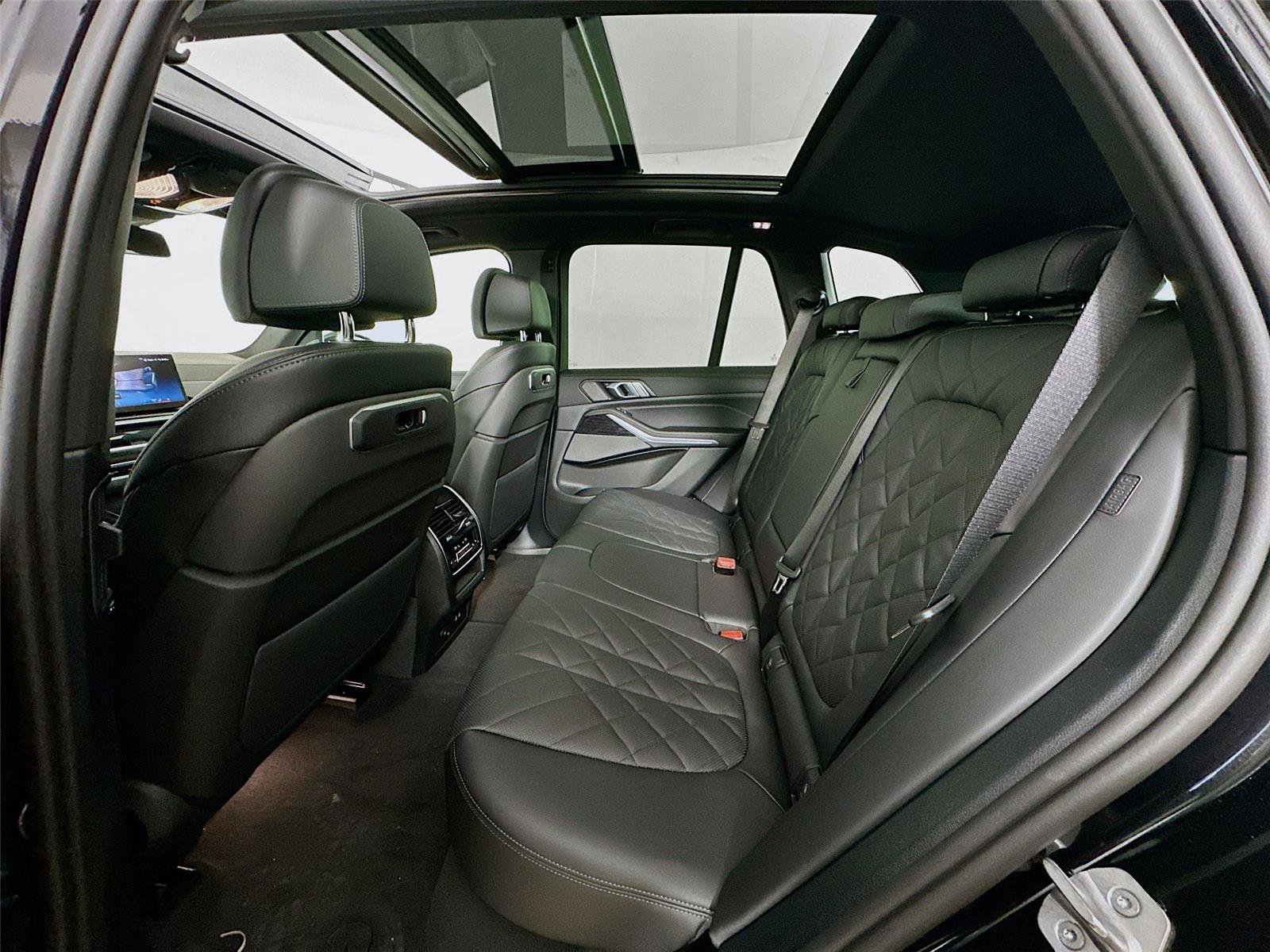 New 2026 BMW X5 xDrive40i w/ M Sport Package image 26