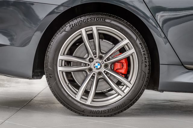 Used 2019 BMW 740i w/ M Sport Package RWD image 15