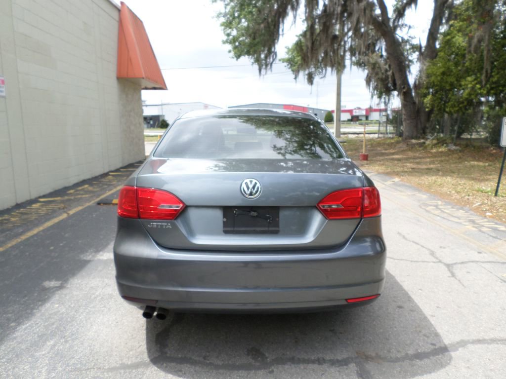Used 2014 Volkswagen Jetta S image 6