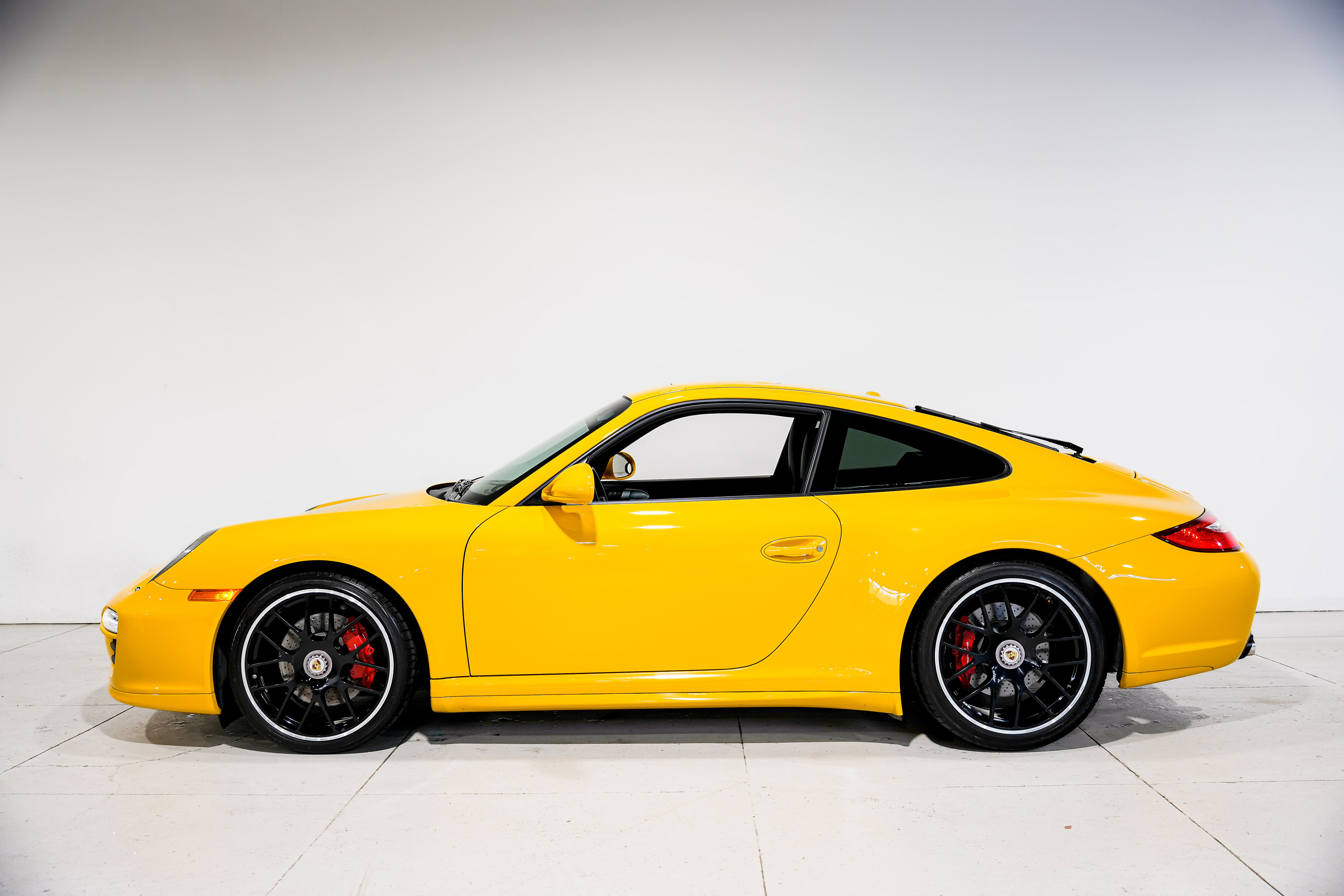 Used 2011 Porsche 911 Carrera GTS image 7
