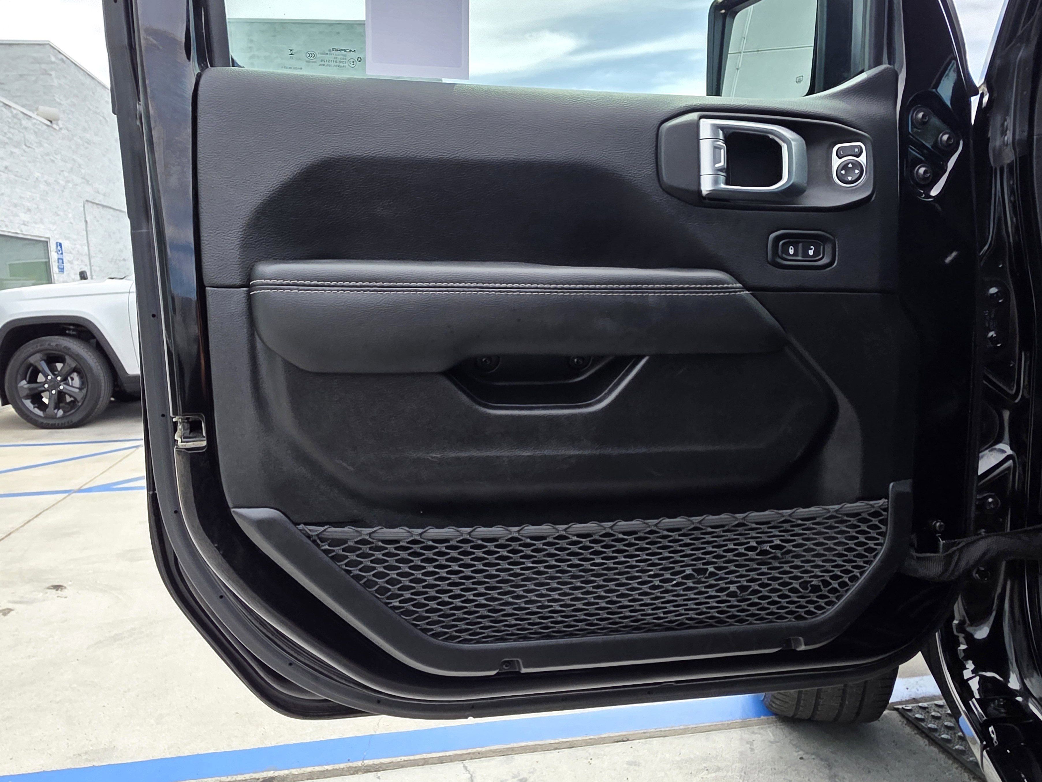 Certified 2023 Jeep Wrangler Sahara image 11