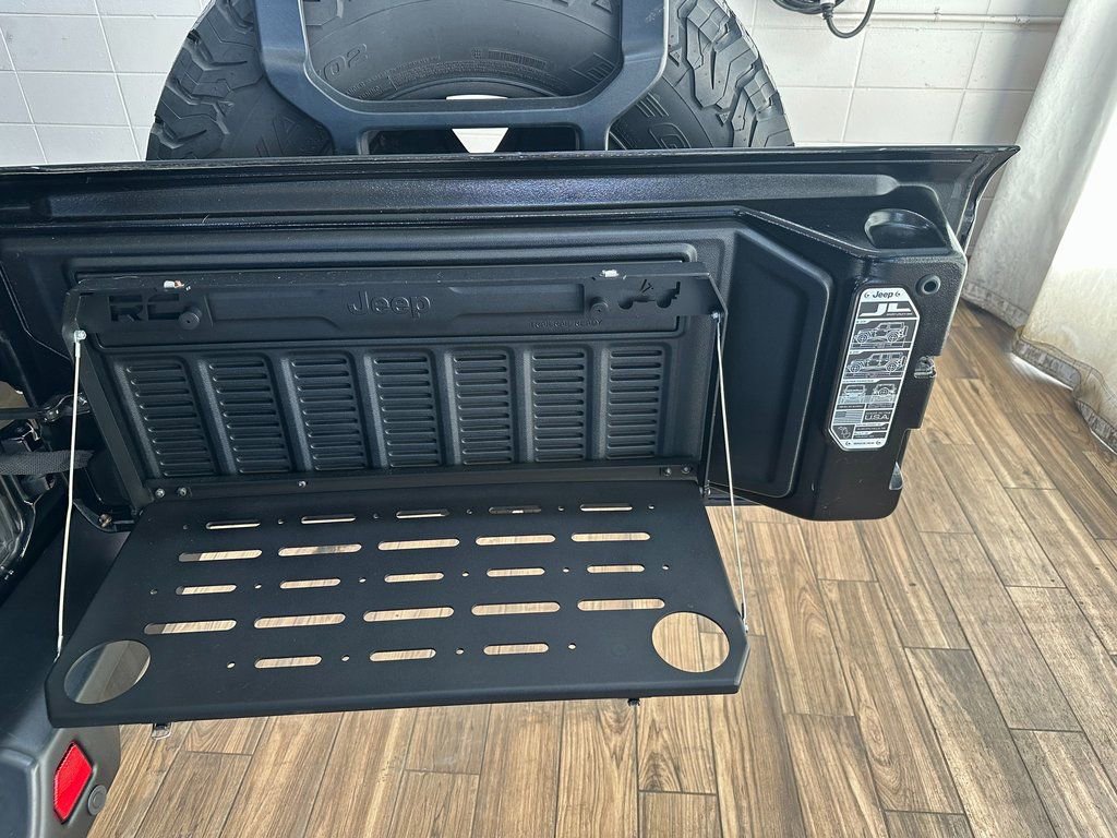 Certified 2021 Jeep Wrangler Unlimited Rubicon 4xe w/ Steel Bumper Group image 36