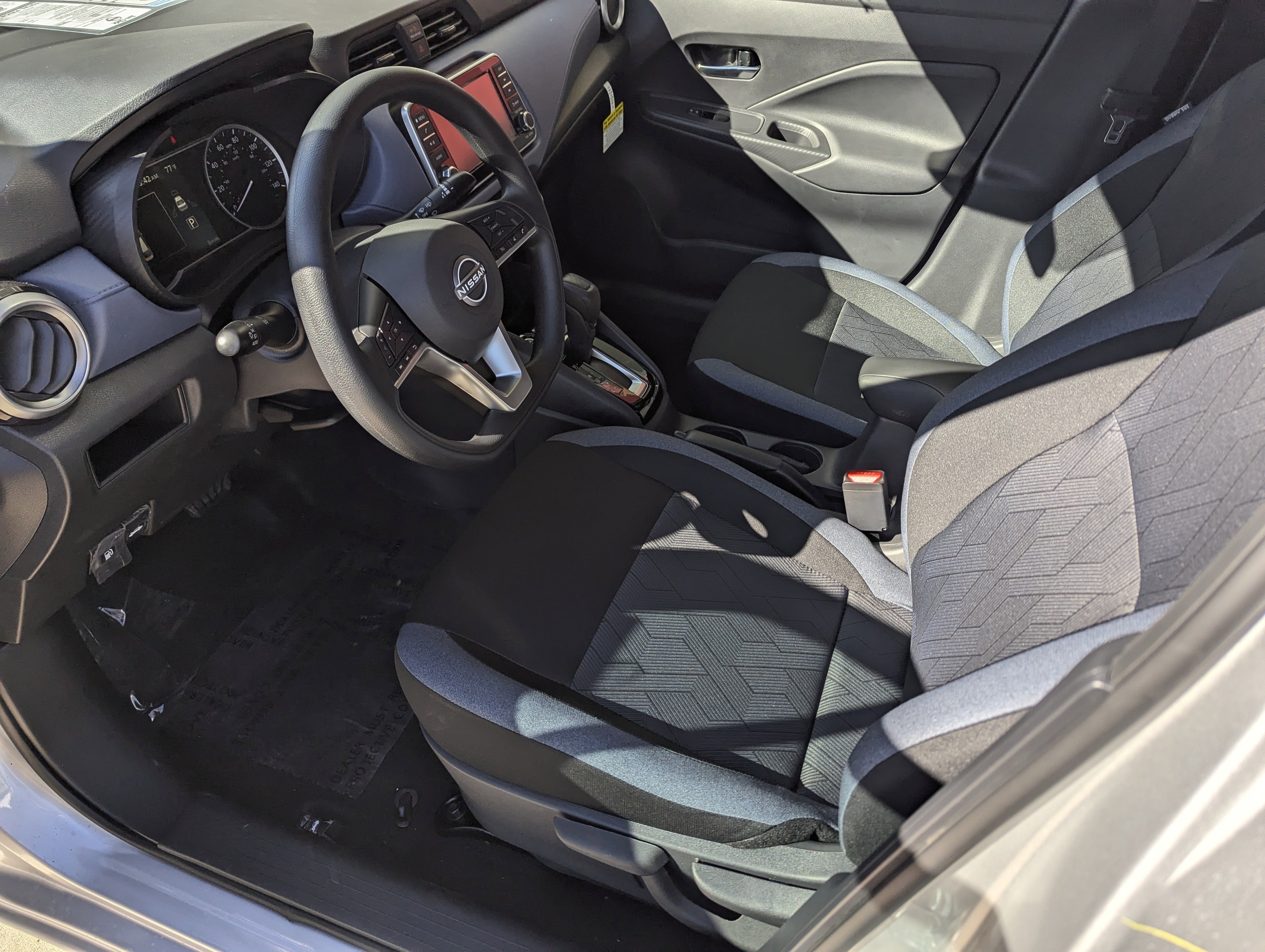 New 2025 Nissan Versa SV image 9