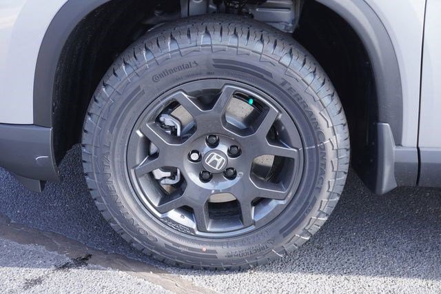 Used 2025 Honda Pilot TrailSport image 36