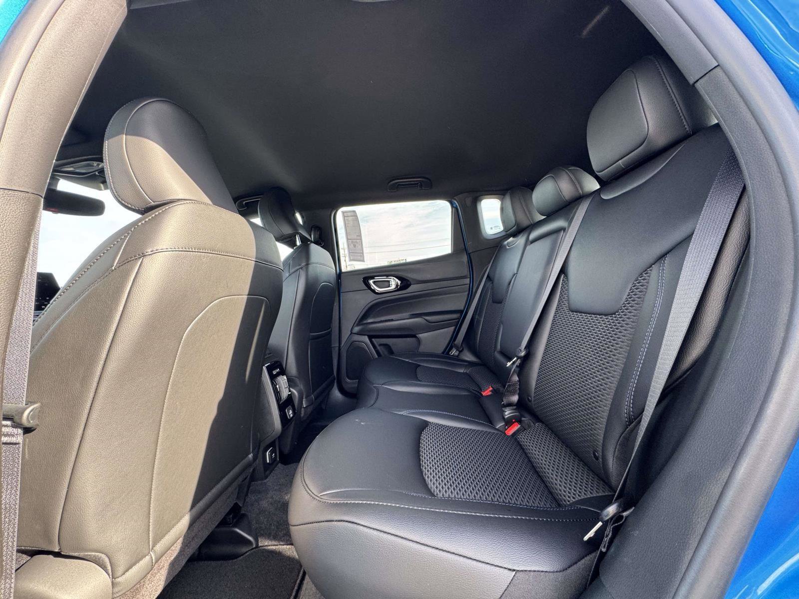 New 2026 Jeep Compass Latitude AWD/4WD image 19