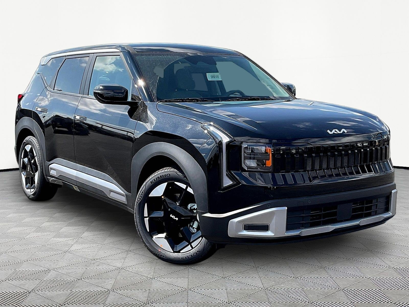 New 2027 Kia Seltos S FWD image 3