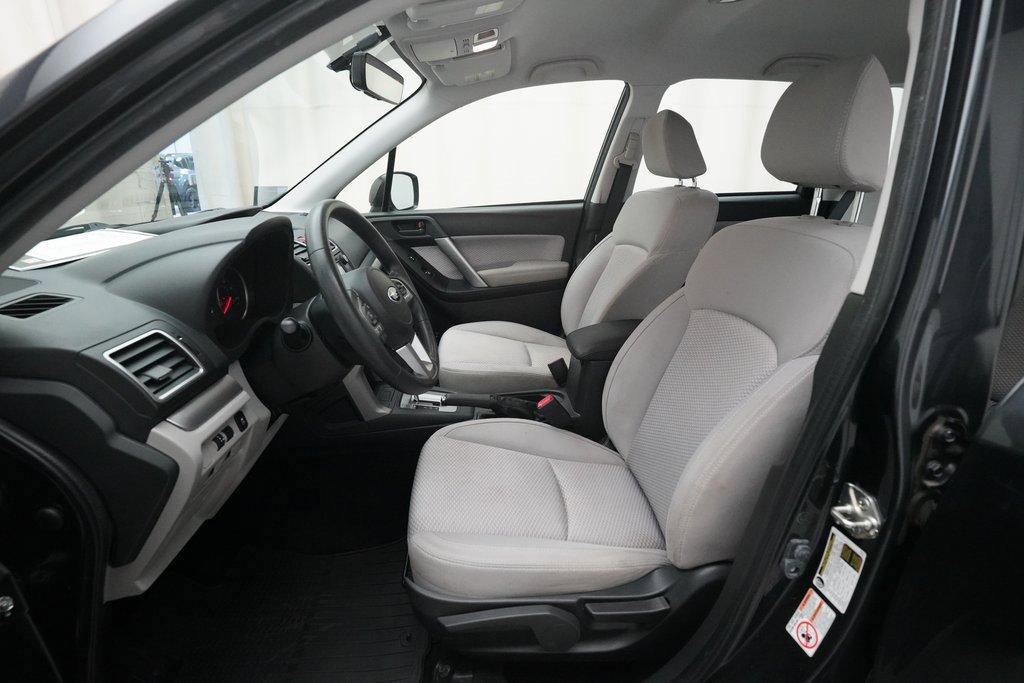 Used 2017 Subaru Forester 2.5i w/ Alloy Wheel Package image 7