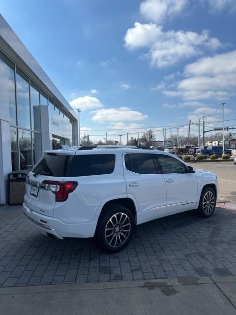 Used 2021 GMC Acadia Denali w/ Denali Ultimate Package image 9