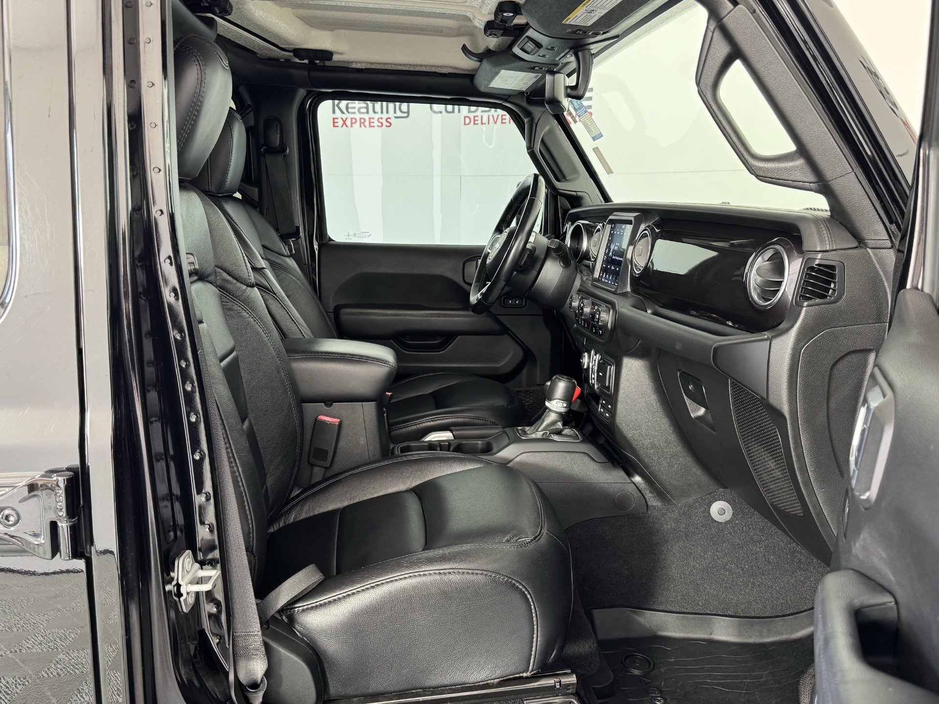 Used 2020 Jeep Wrangler Unlimited Sahara AWD/4WD image 20