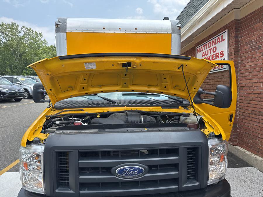 Used 2019 Ford E-350 and Econoline 350 Super Duty image 12