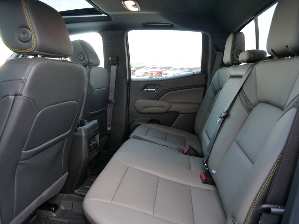 New 2026 Chevrolet Colorado ZR2 w/ Technology Package image 17