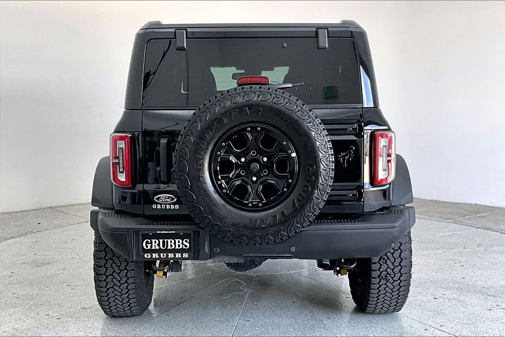 Used 2025 Ford Bronco Badlands AWD/4WD image 4