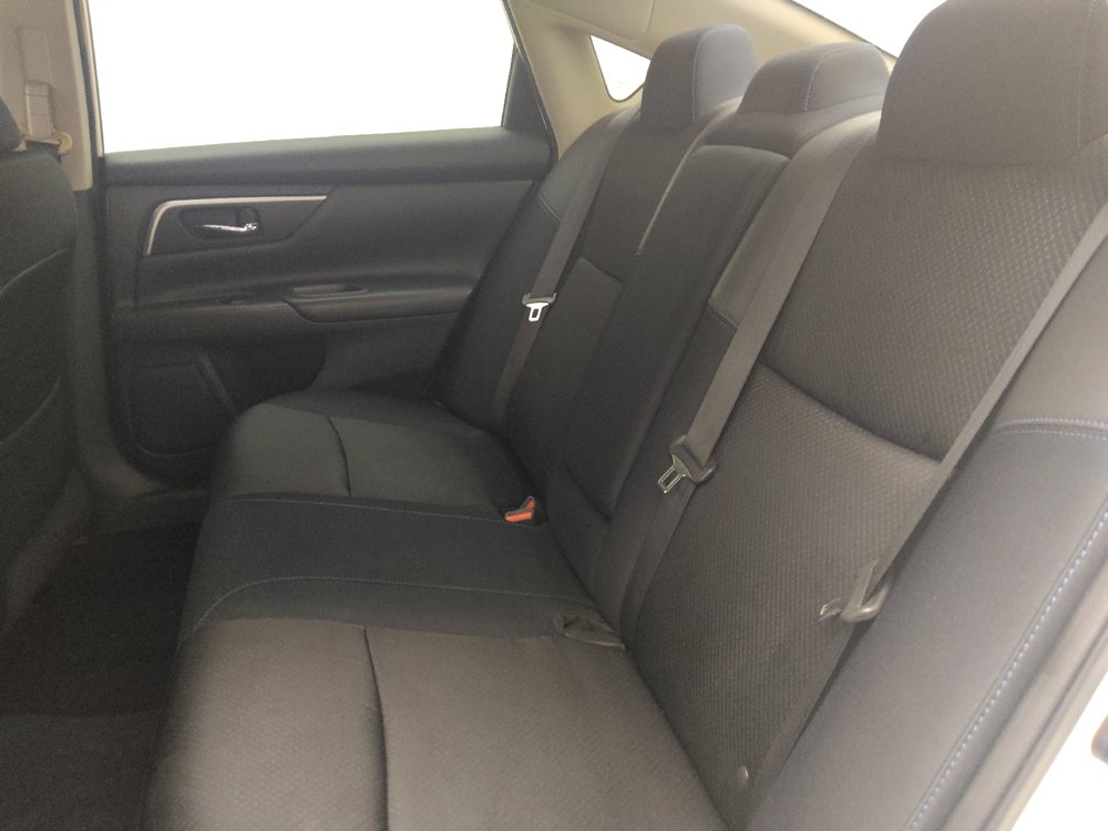 Used 2017 Nissan Altima 2.5 SR FWD image 18