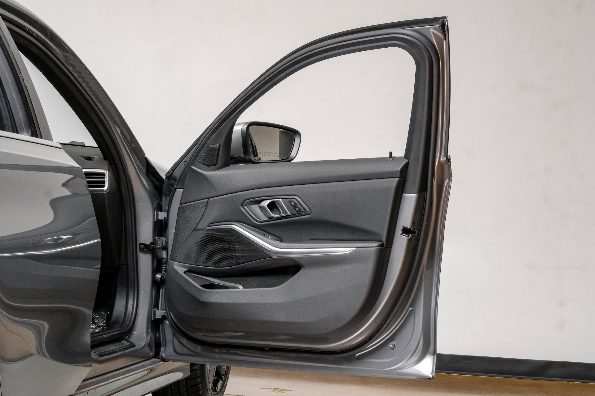 Used 2025 BMW 330i Sedan RWD image 48