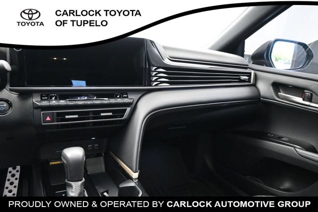 Used 2025 Toyota Camry XSE FWD image 30