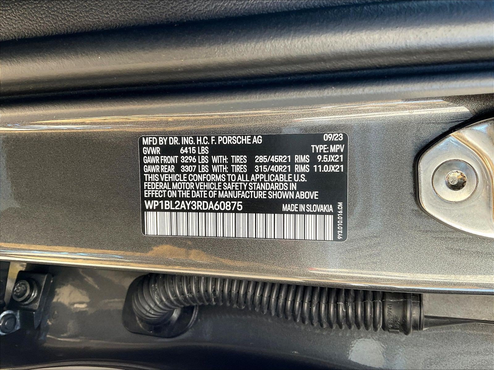 Used 2024 Porsche Cayenne S AWD/4WD image 19