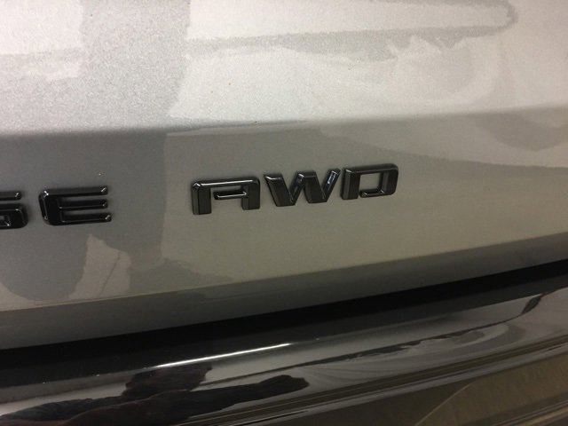 Used 2024 Chevrolet Traverse RS w/ LPO, Floor Liner Package image 11