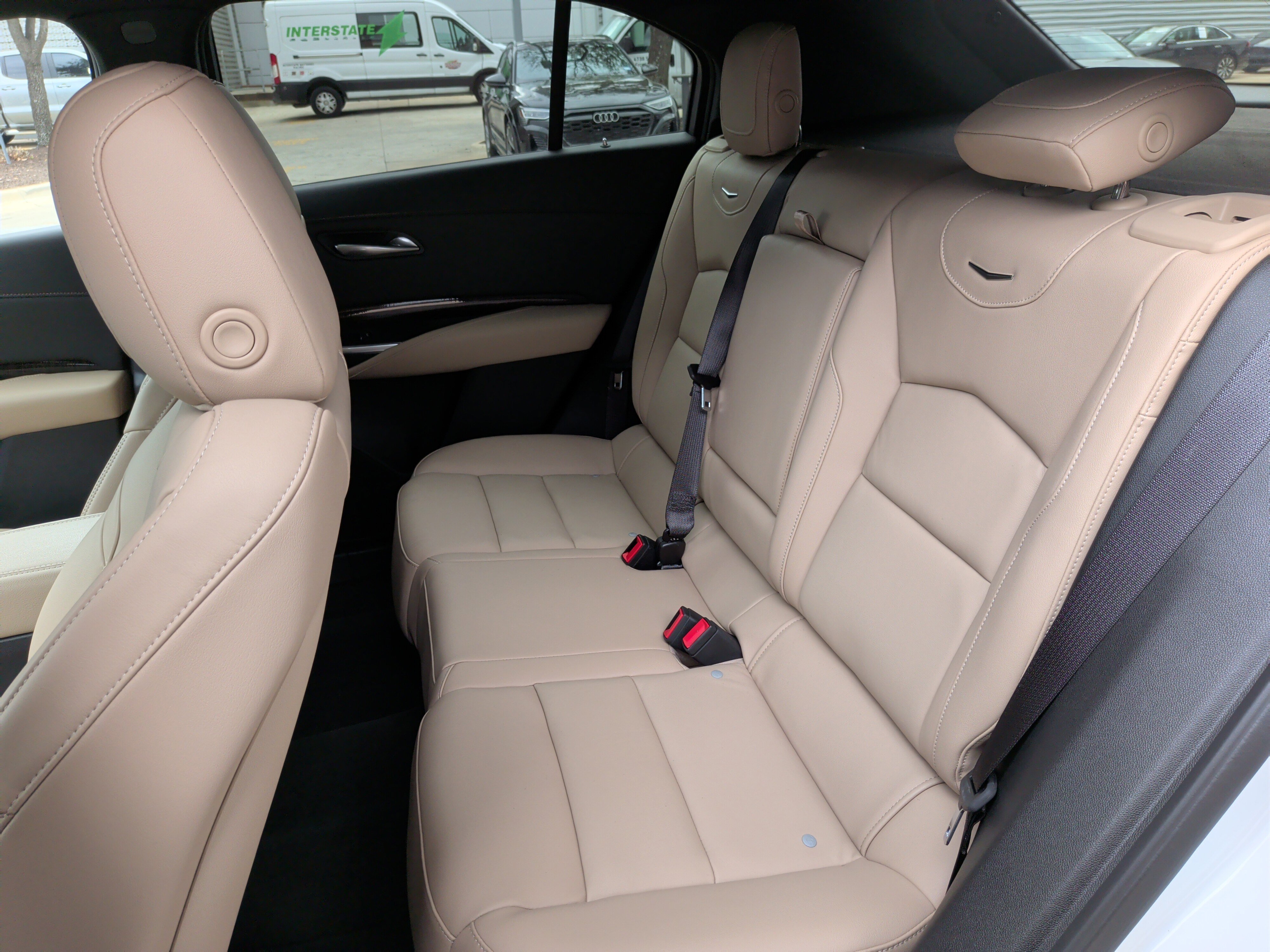 Used 2025 Cadillac XT4 Premium Luxury image 32