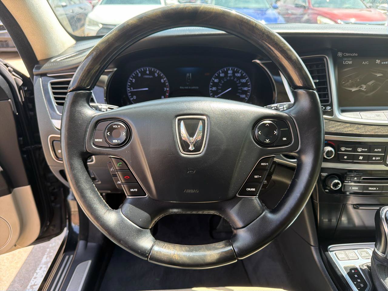 Used 2016 Hyundai Equus Signature RWD image 13