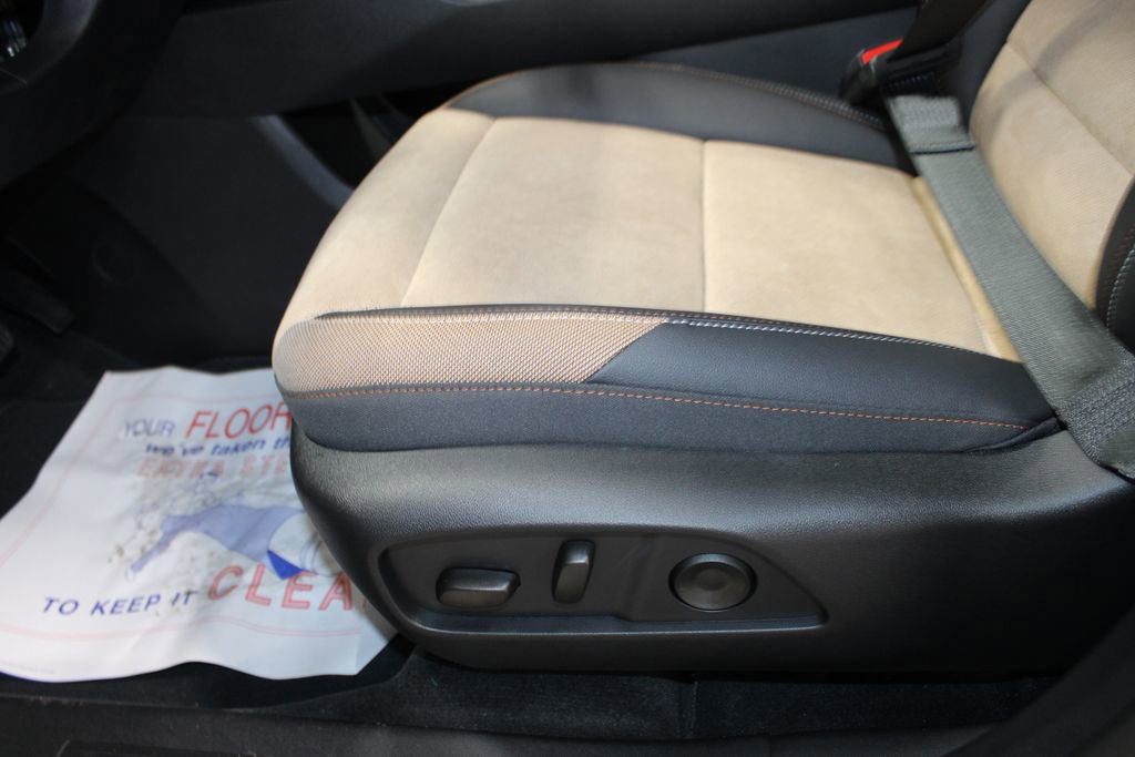 New 2026 Chevrolet Equinox ACTIV w/ Convenience Package III image 13